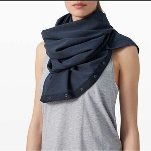 LULULEMON VINYASA SCARF